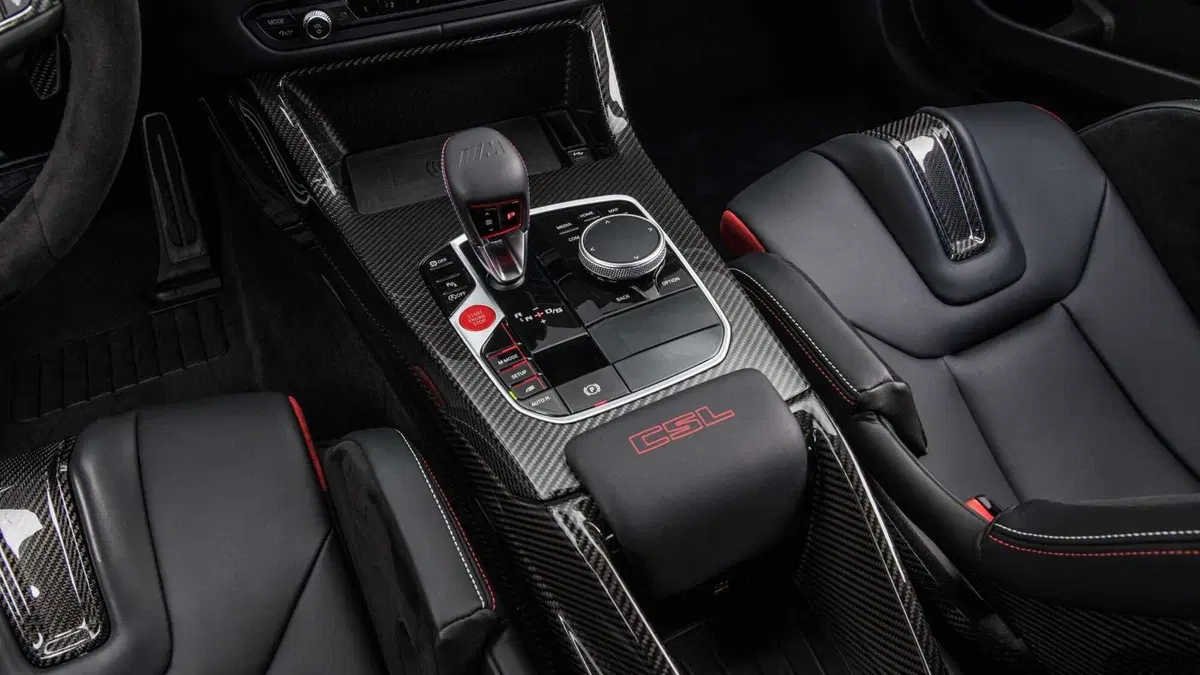 BMW M4 CSL: arriva in soli 1000 esemplari (12)