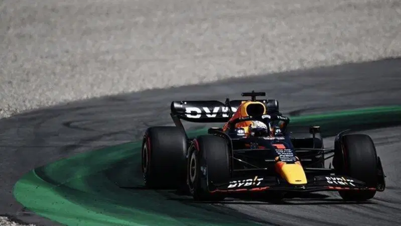 F1, GP Spagna 2022: vince Verstappen. Ritiro per Leclerc