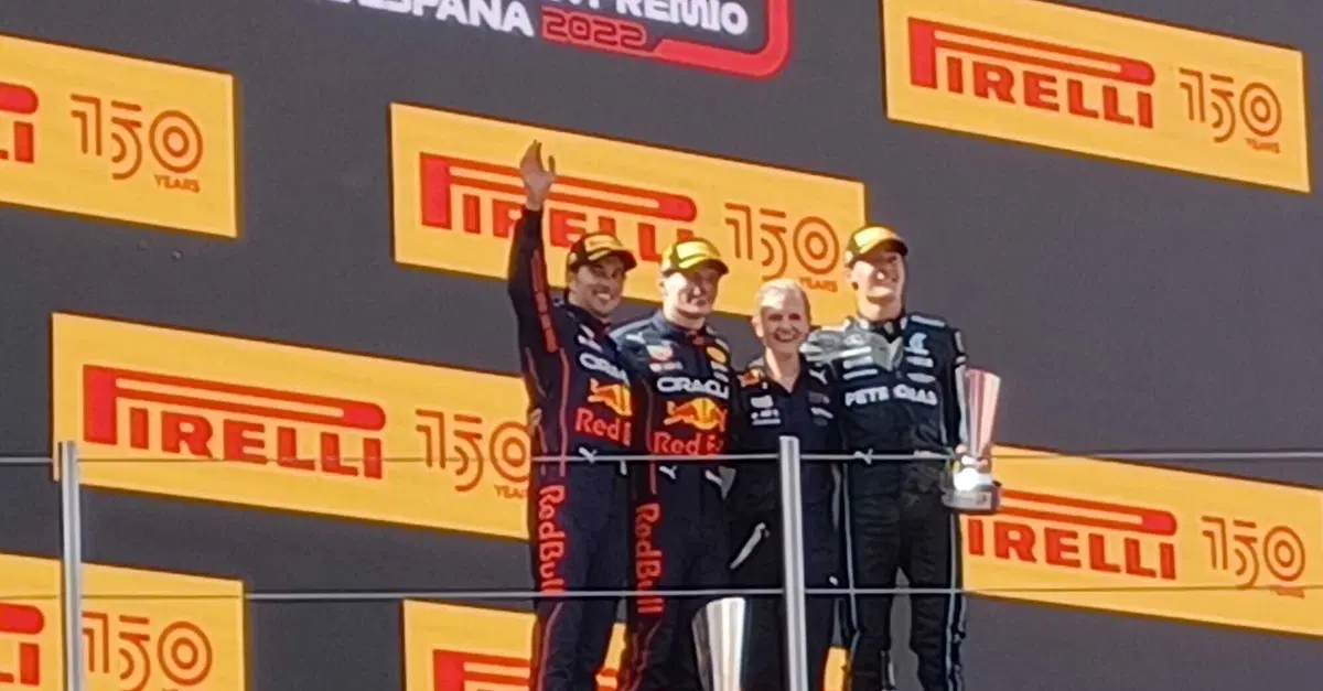 F1, GP Spagna 2022: Leclerc 27&deg; giro fatale, Verstappen ne approfitta