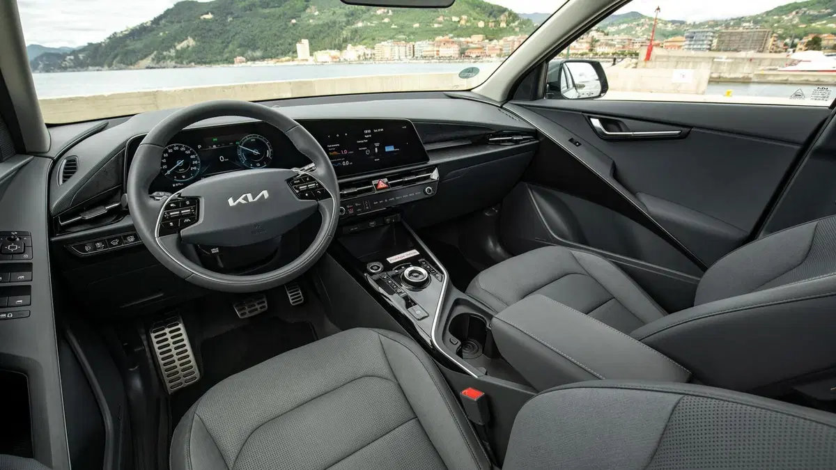 Prova su strada e commento nuova Kia Niro (SG2) ibrida senza spina: la HEV ha fatto un bel passo (5)