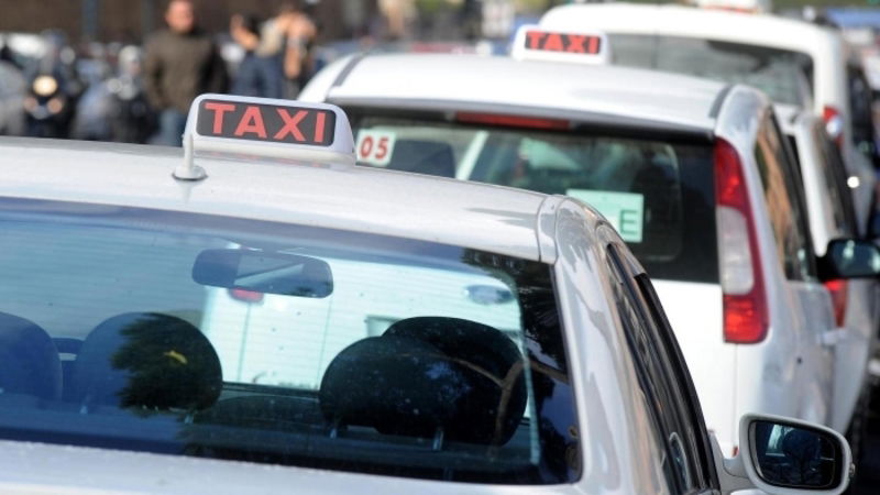 Uber, storico accordo a Roma con i tassisti