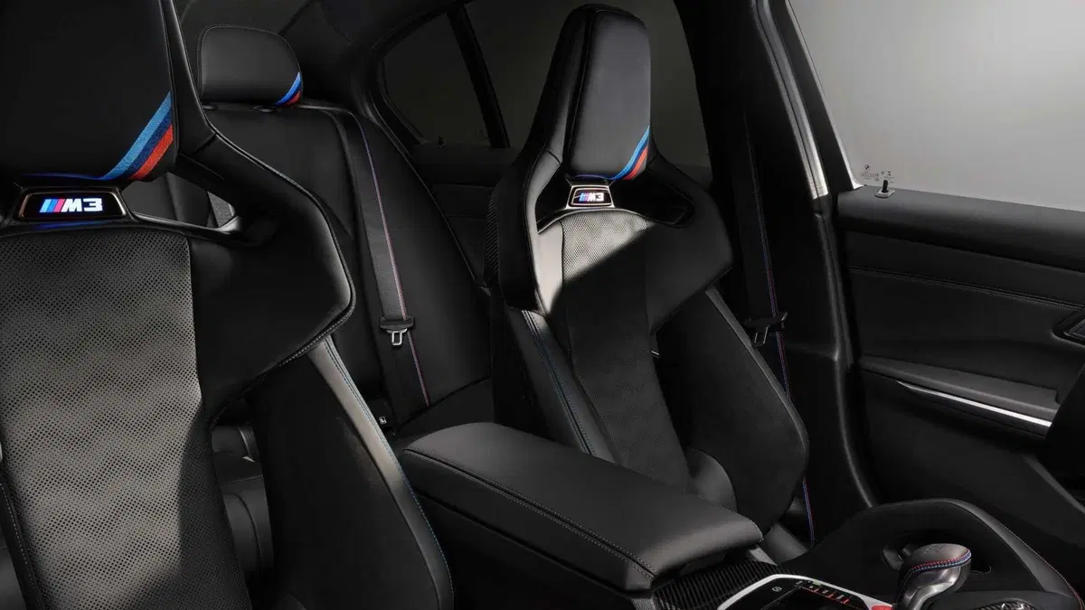 BMW M4 M 50 Jahre Edition, si festeggiano i 50 anni (6)
