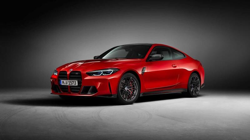 BMW M4 M 50 Jahre Edition, si festeggiano i 50 anni