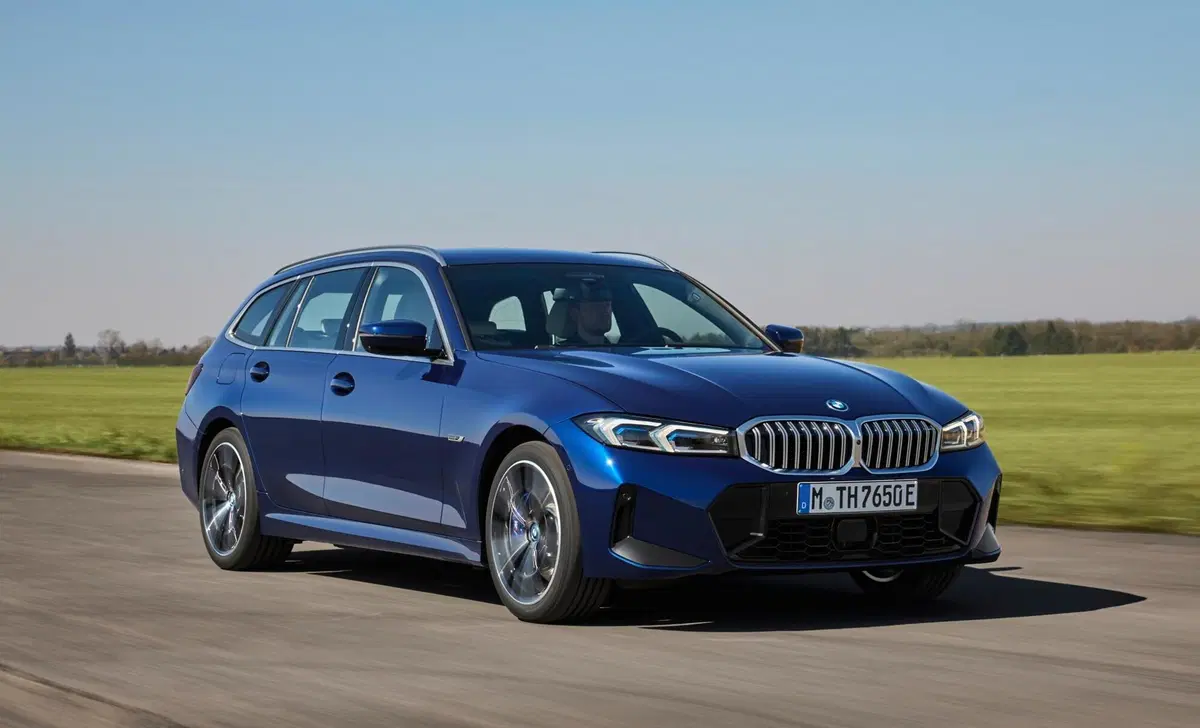 BMW Serie 3 Touring 318d 48V (17)
