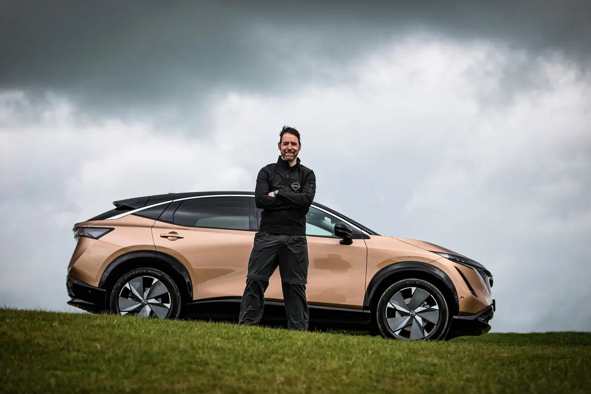 Dal Polo Nord al Polo Sud in elettrico: nel 2023 parte il raid con la Nissan Ariya  (6)