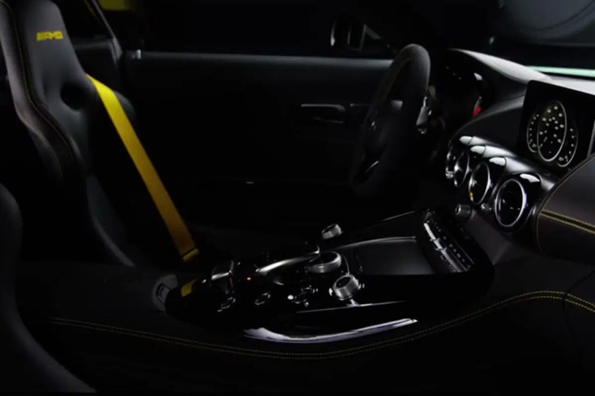 Mercedes AMG GT R: in attesa del 24 giugno ecco il primo video teaser (14)
