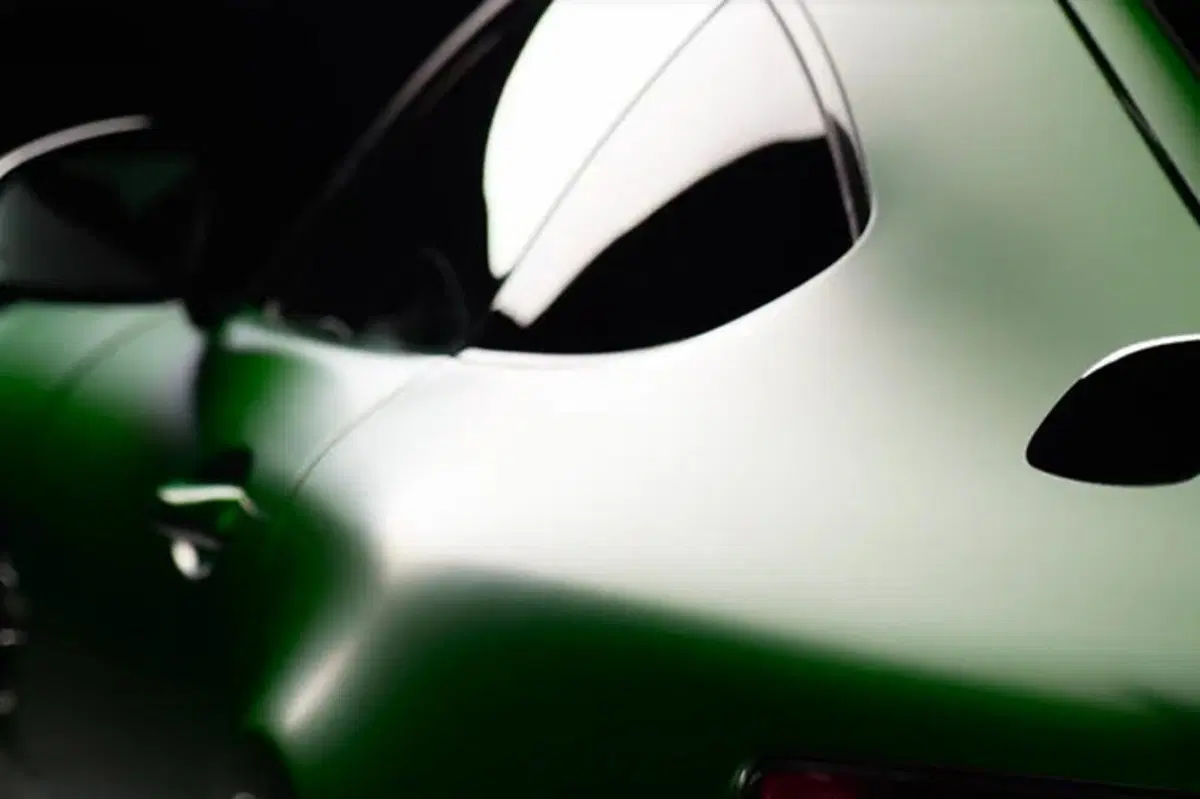 Mercedes AMG GT R: in attesa del 24 giugno ecco il primo video teaser (13)