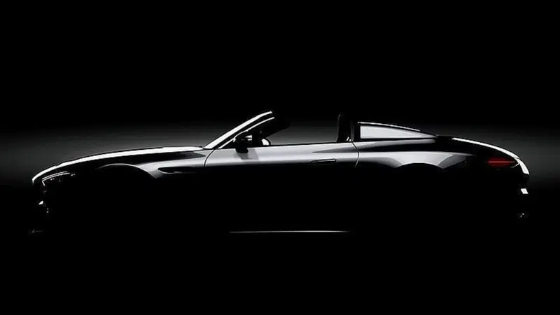 Essere "al top" ma senza tetto su una Mercedes: nuove SL Maybach e Mythos