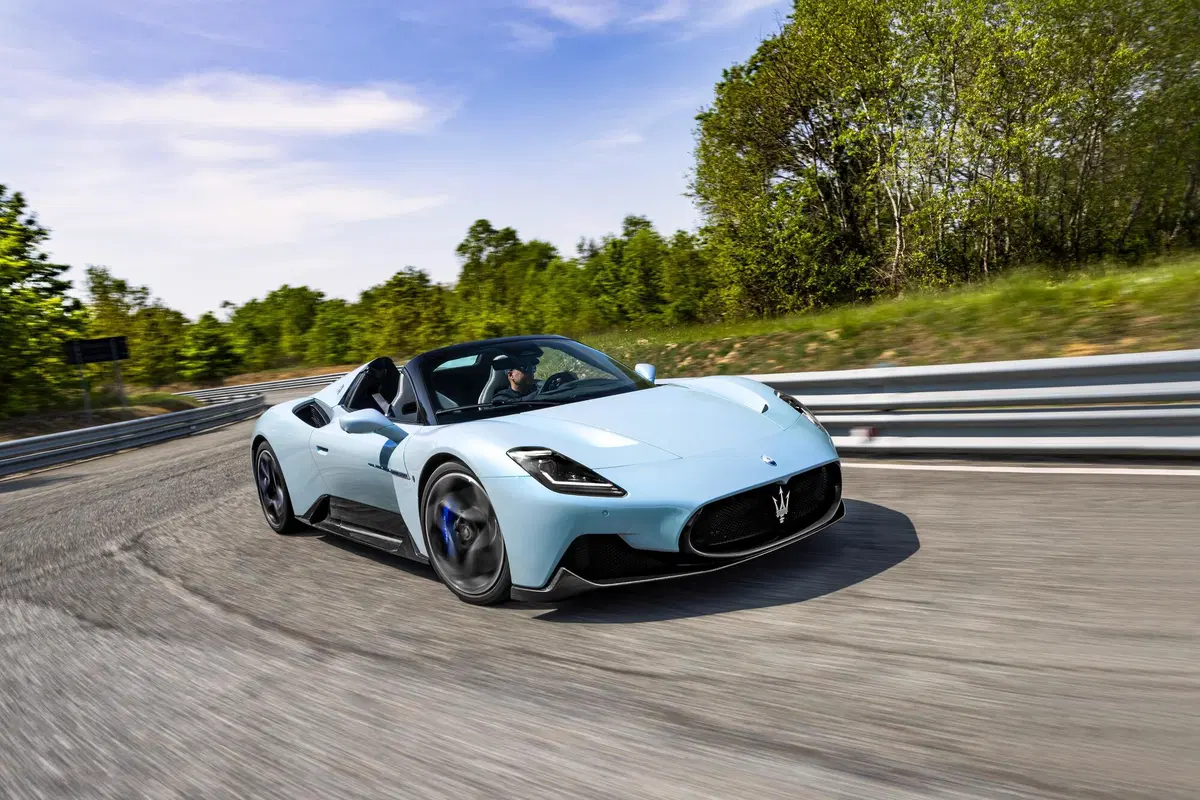 Maserati MC20 Cielo: guarda tutte le foto (12)