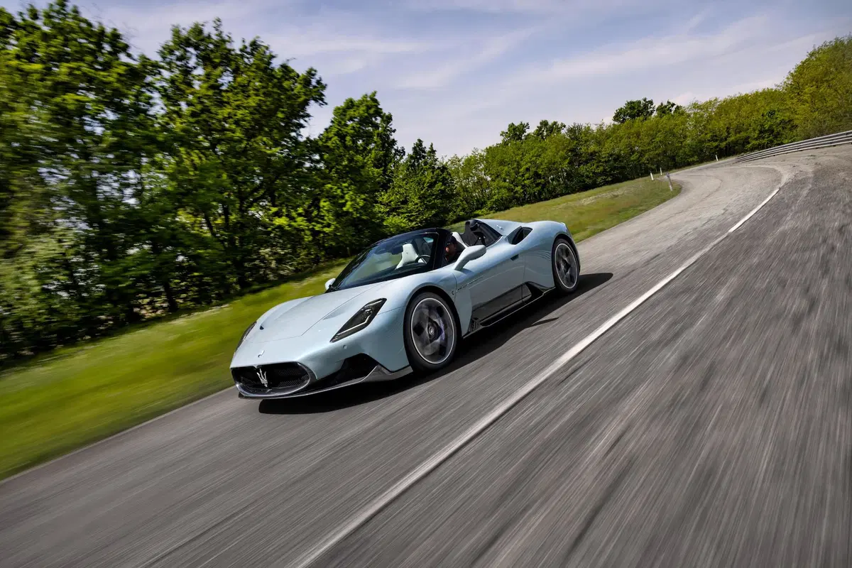 Maserati MC20 Cielo: guarda tutte le foto (15)