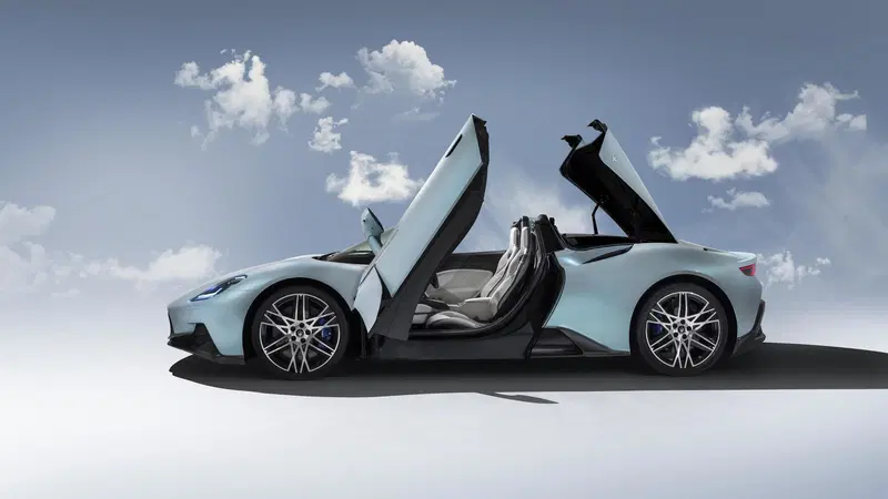 Maserati MC20 Cielo: la spider dal tetto "liquido" &egrave; unica [VIDEO]