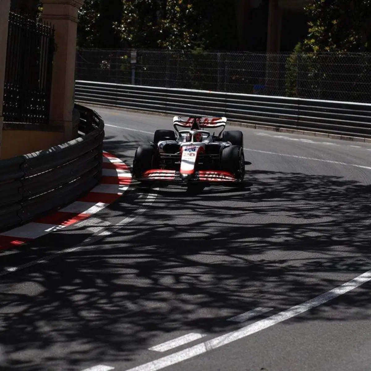 F1, GP Monaco 2022: pole per Leclerc, Sainz secondo (79)