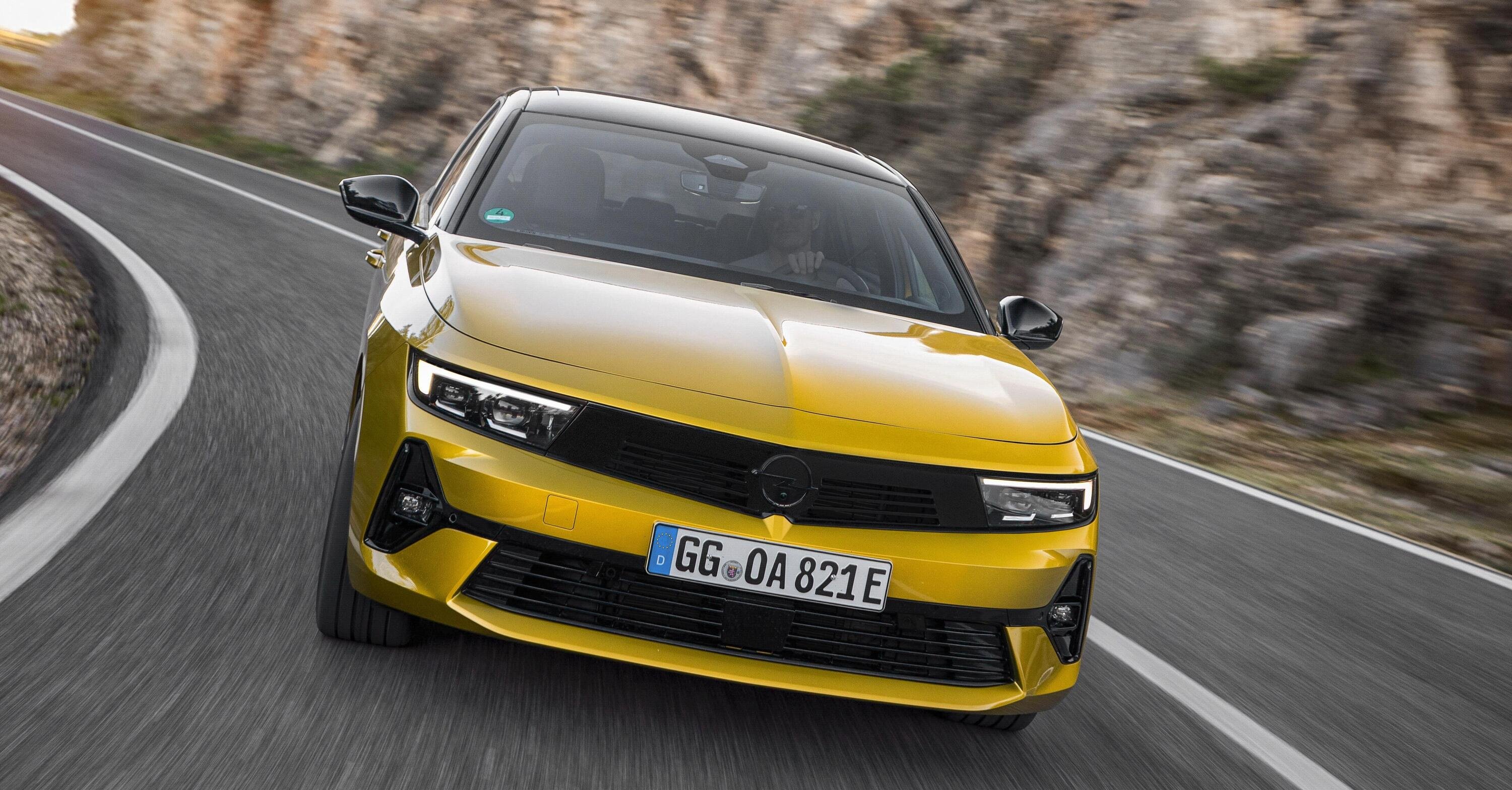 Opel Astra 2022 e Snapdragon: guerra al &quot;rumore&quot; digitale