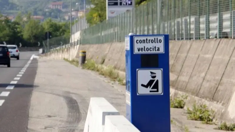 Nuovi autovelox fissi vicino all'aeroporto di Linate: rispettate il limite!   