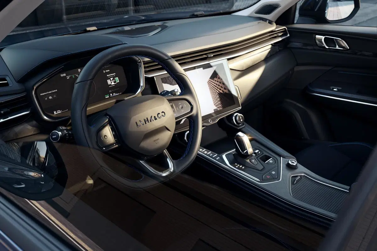 Come va e a chi conviene possedere Lynk & Co 01 [cugina di Volvo XC40 PHEV] (15)