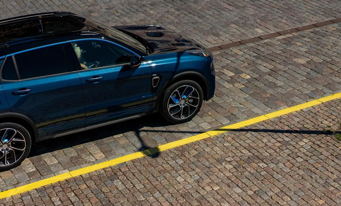 Come va e a chi conviene possedere Lynk & Co 01 [cugina di Volvo XC40 PHEV] (23)