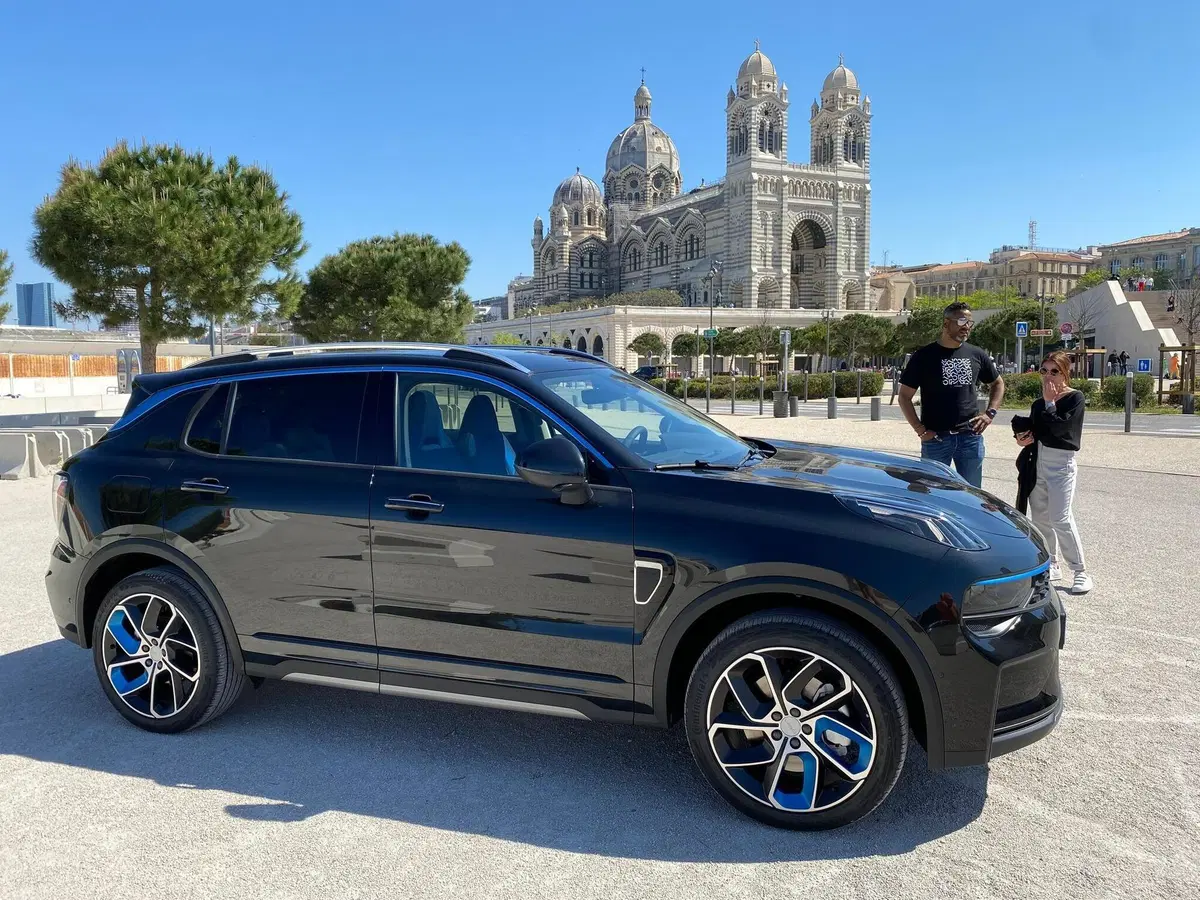 Come va e a chi conviene possedere Lynk & Co 01 [cugina di Volvo XC40 PHEV] (7)