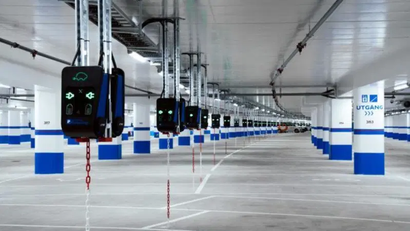 Il pi&ugrave; grande parcheggio d'Europa per auto elettriche disporr&agrave; di 1.000 punti di ricarica