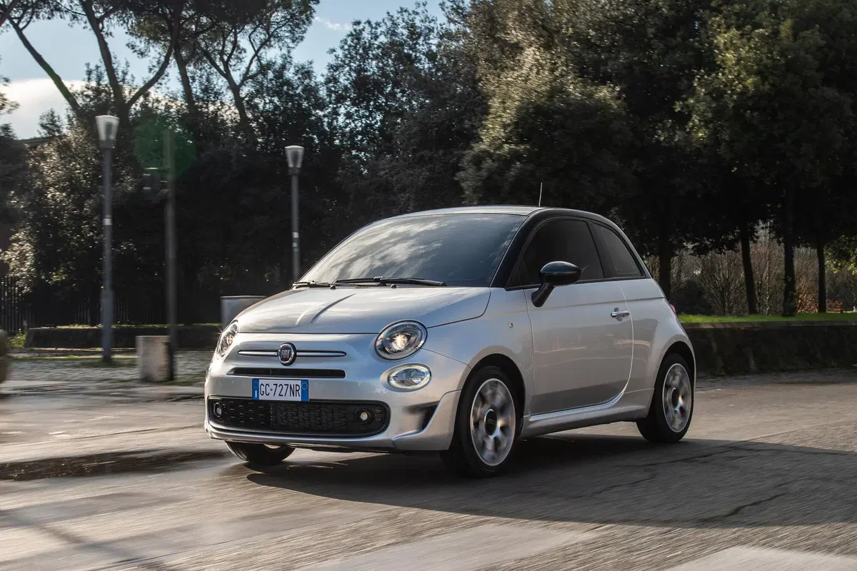 Oggi mi compro una... Fiat 500! La guida totale all'acquisto: storia, segreti, consigli e prove