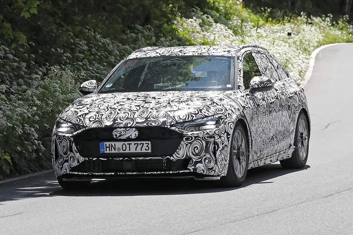 Nuova Audi S4, ecco le foto spia (8)
