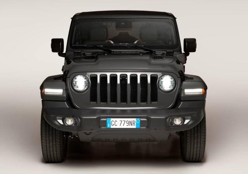 Jeep Wrangler Unlimited (2018-->>) (3)