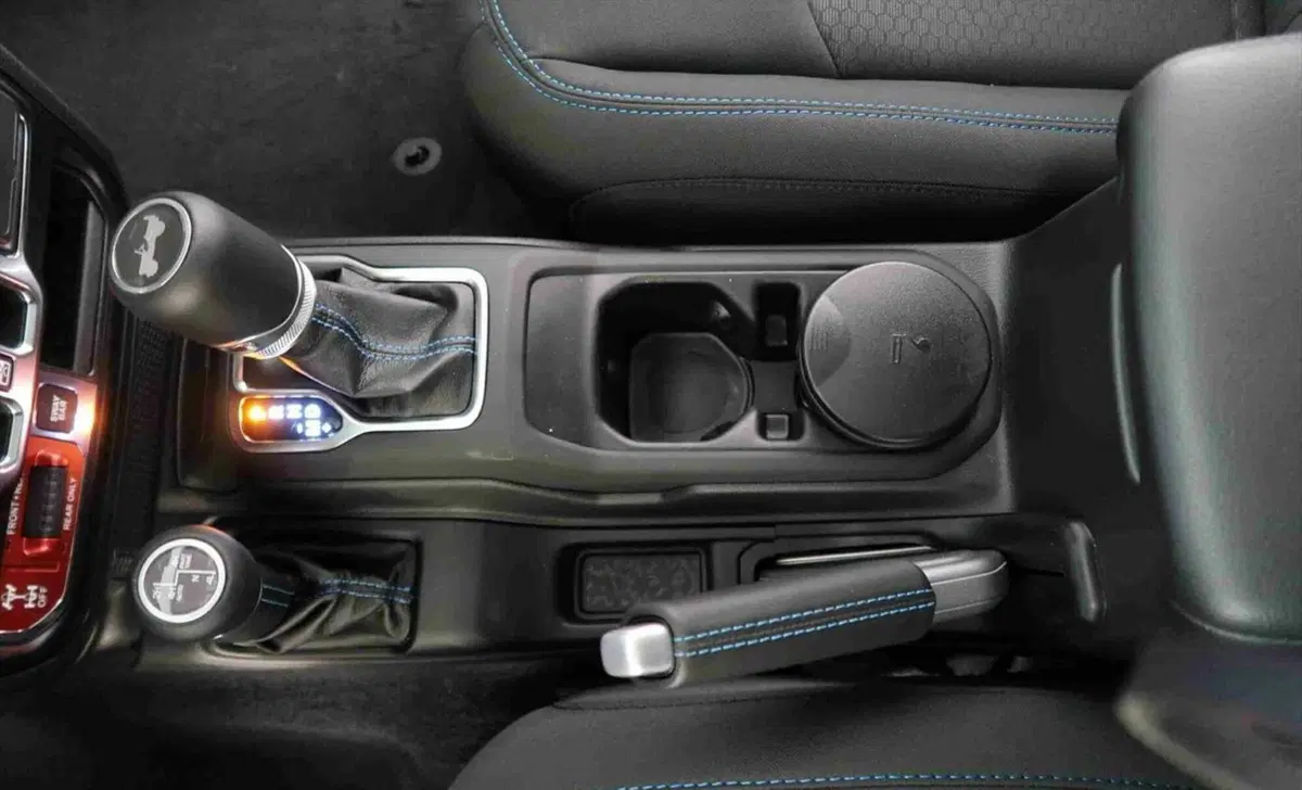 Jeep Wrangler Unlimited 2.0 Turbo 80th Anniversary (16)