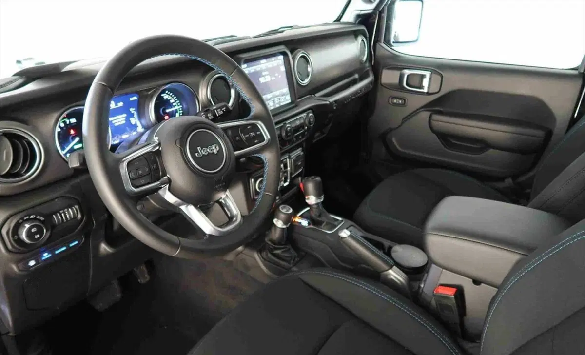 Jeep Wrangler Unlimited 2.0 Turbo 80th Anniversary (10)
