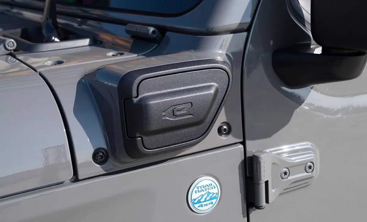 Jeep Wrangler Unlimited 2.0 Turbo 80th Anniversary (18)