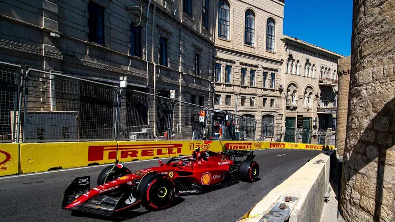 F1, GP Azerbaijan 2022, FP2: Leclerc al top 