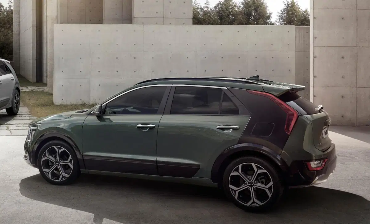 Kia Niro 1.6 gdi hev Evolution dct6 (28)