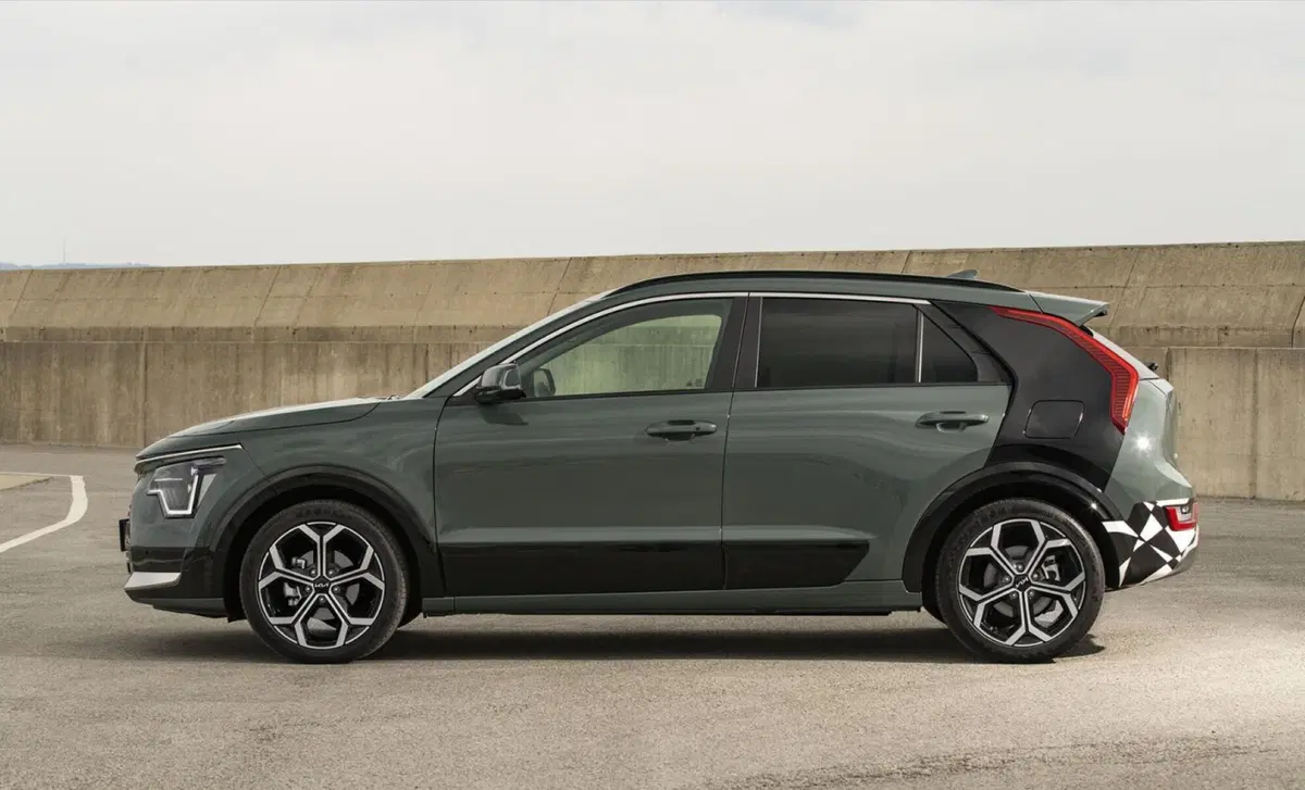 Kia Niro 1.6 gdi hev Evolution dct6 (32)