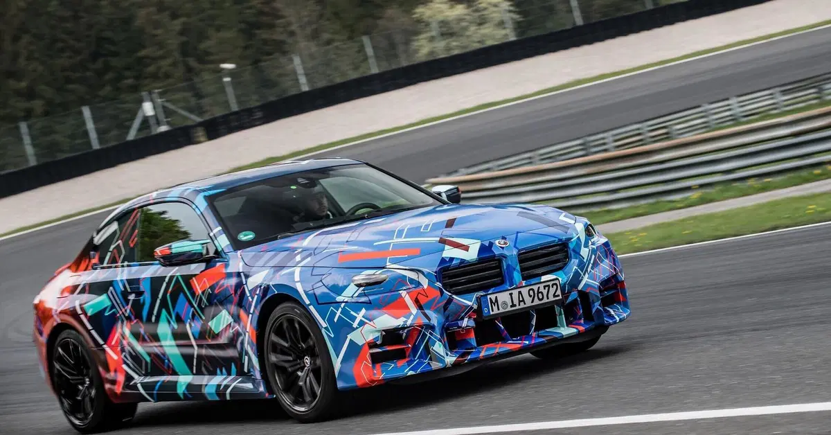 Prova e sound dall'abitacolo della nuova BMW M2 in pista: su listino prezzi a oltre 70K [godimento termico]