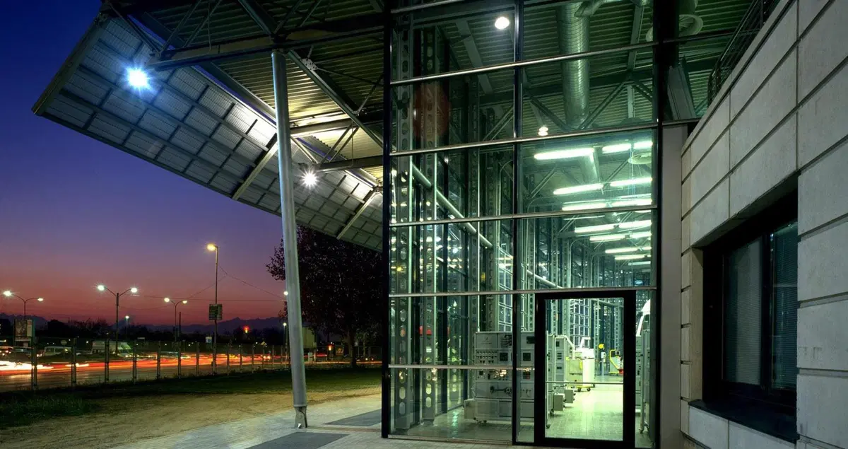 Architettura nel mondo auto, Foto gallery stabilimenti e non solo [Da Melfi a Maranello] (14)