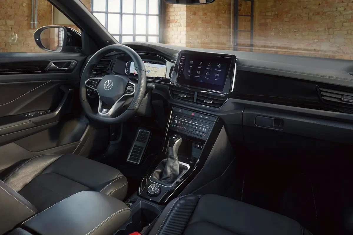 Oggi mi compro una... Volkswagen T-Roc! La guida totale all'acquisto: storia, segreti, consigli e prove
