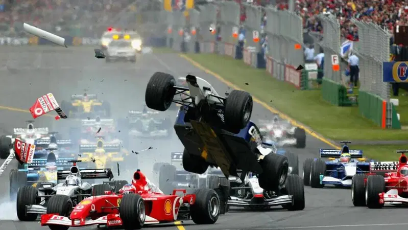 F1, Melbourne rinnova fino al 2035. Ecco cinque episodi che hanno reso memorabile il GP d'Australia