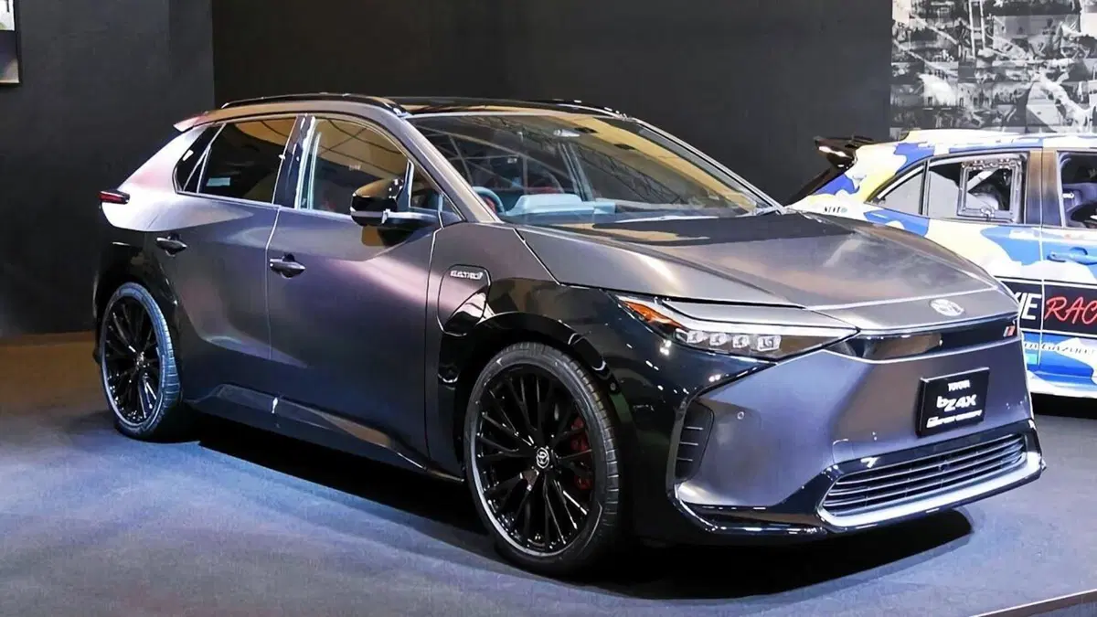 La Toyota bZ4X avrà una versione Gazoo Racing (e, perché no, una Subaru Solterra STI)