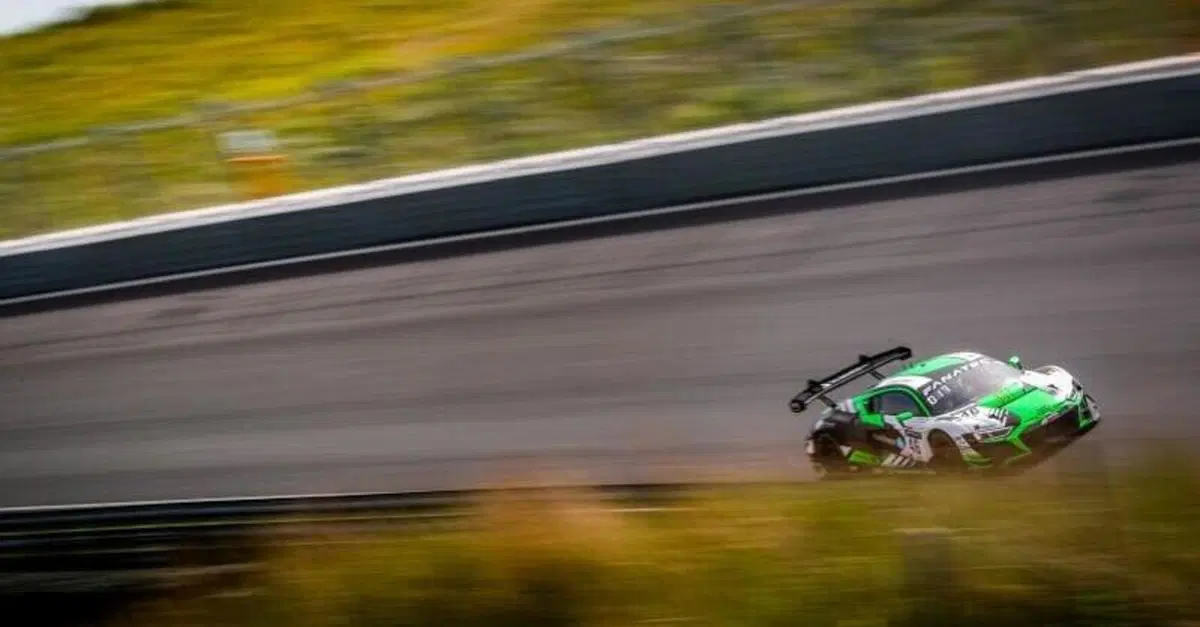 GTWCE, Zandvoort: pole per Audi. Rossi ventesimo