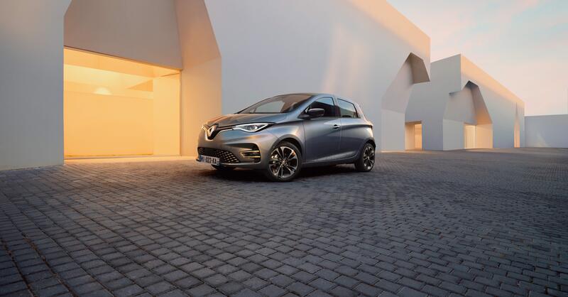 Renault Zoe rinnovata vs Fiat 500e: la migliore citycar elettrica  