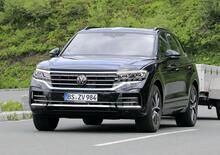 Volkswagen Touareg restyling, le foto spia 