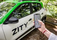 Il nuovo car-sharing di Milano con le Dacia Spring punta sul prezzo: ecco Zity [guida e tariffe]