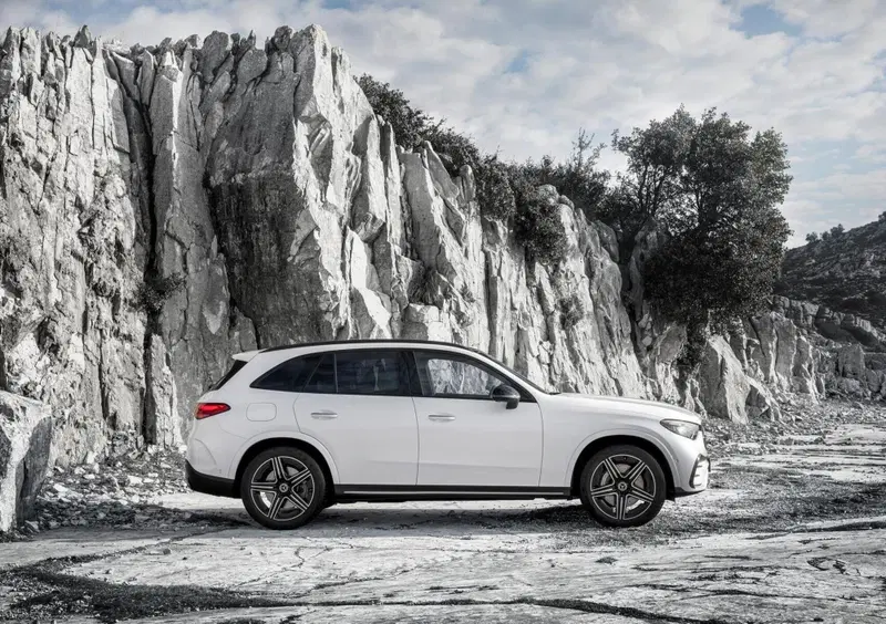 Mercedes-Benz GLC SUV (2015-23) (2)