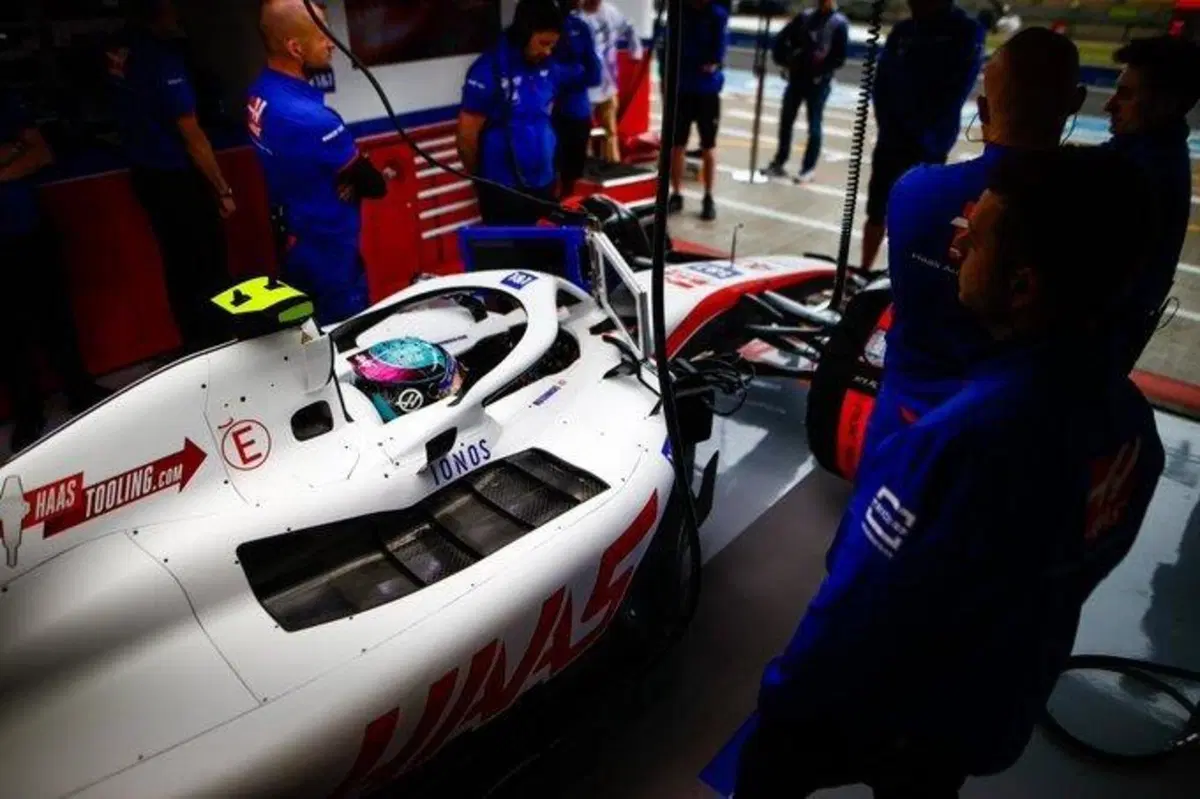 F1, GP Gran Bretagna 2022: vince Sainz. Leclerc quarto (24)
