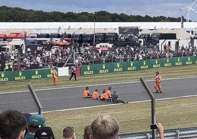 F1, a Silverstone manifestanti in pista. E si è sfiorata una tragedia