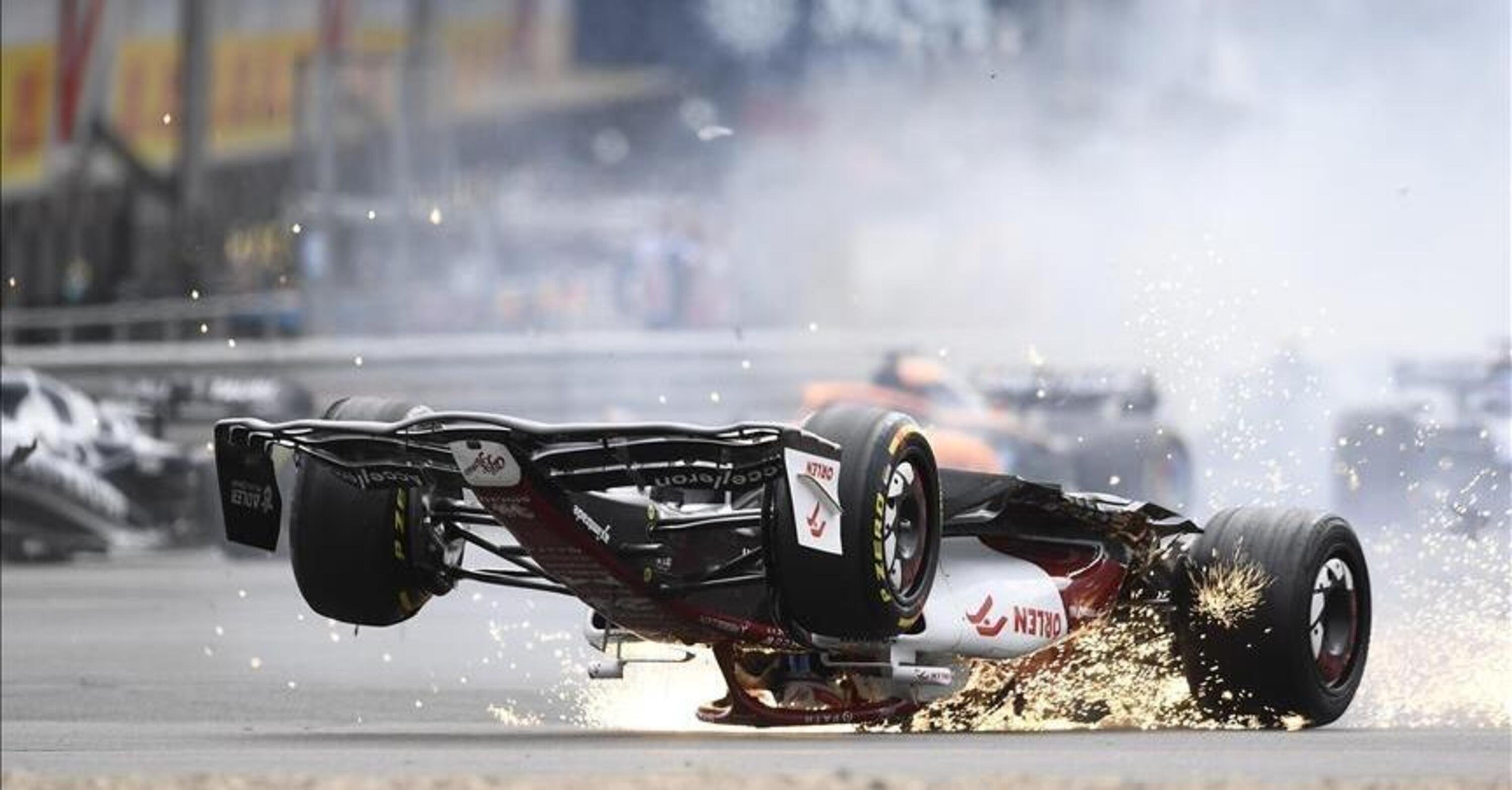 F1, cosa insegna la rottura del roll bar nell&#039;incidente di Guanyu Zhou a Silverstone