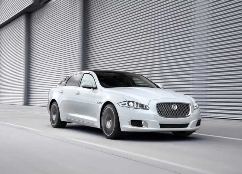 Jaguar XJR (2013-17)