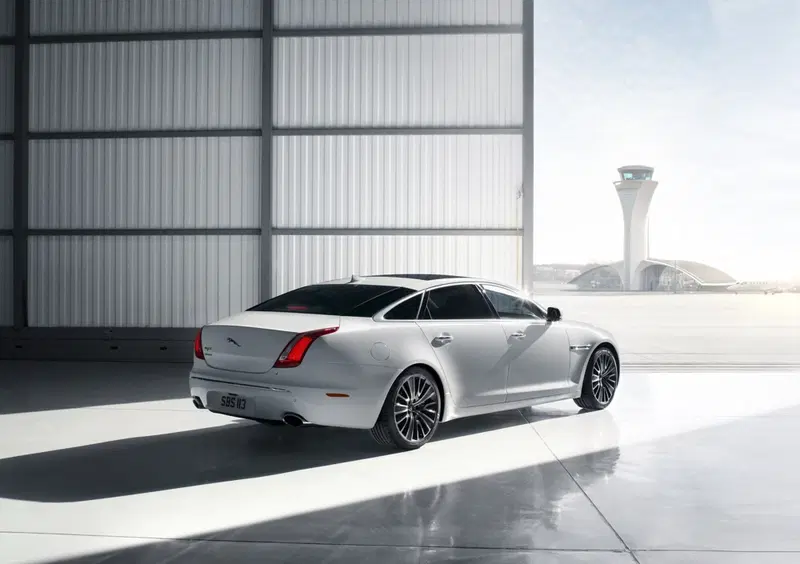 Jaguar XJR (2013-17) (7)