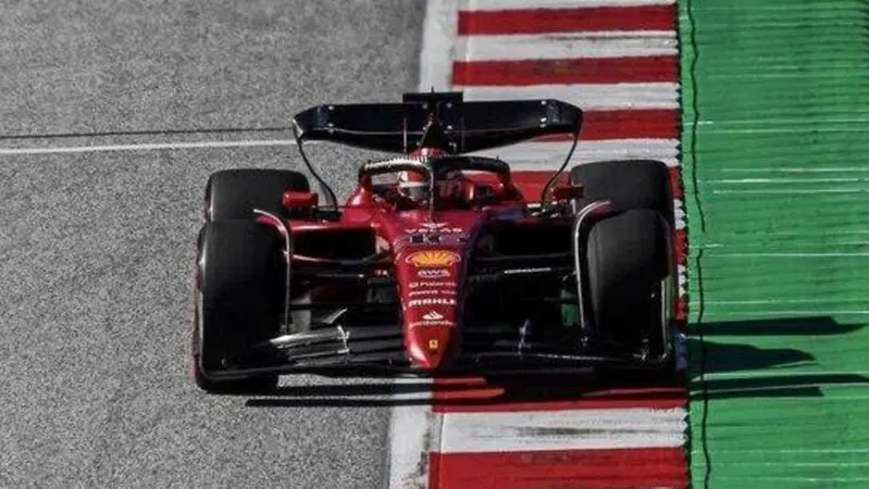 Formula 1, Leclerc: "Max &egrave; stato leggermente pi&ugrave; veloce"