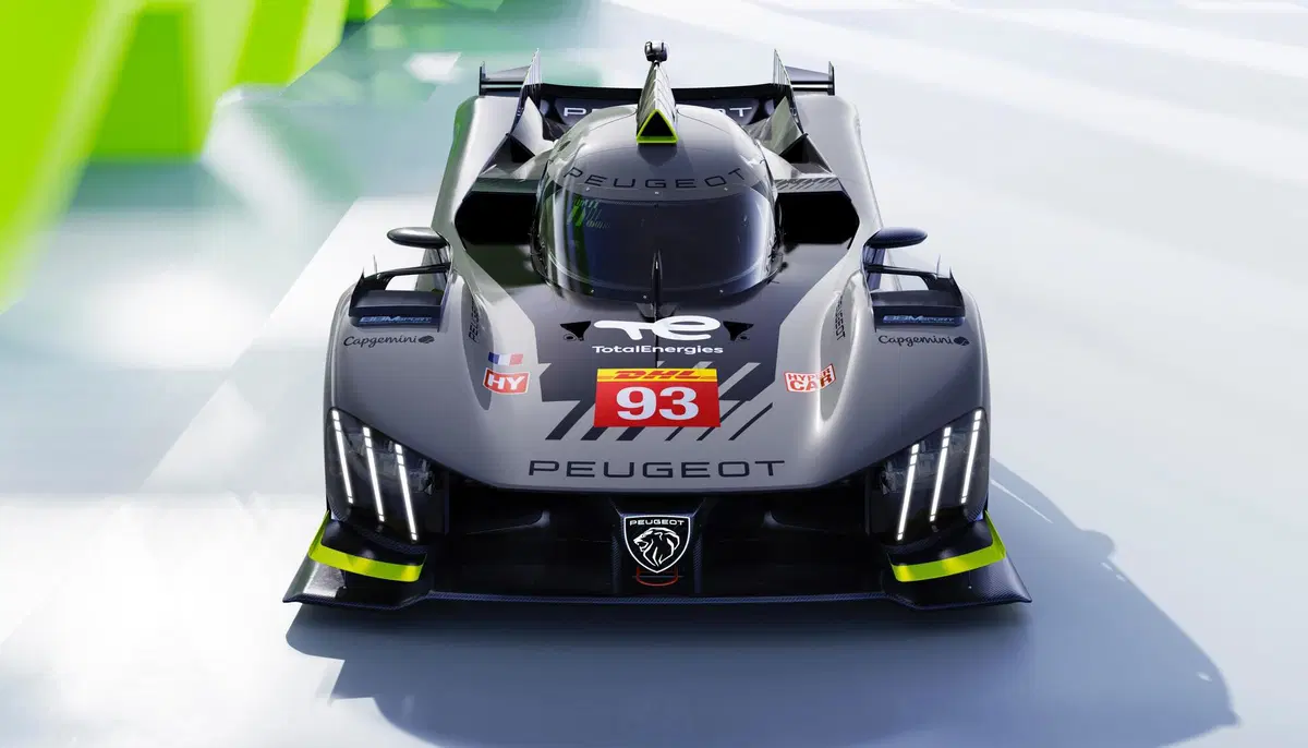 Peugeot 9X8 e 408, a Monza si incontrano due auto di rottura (12)