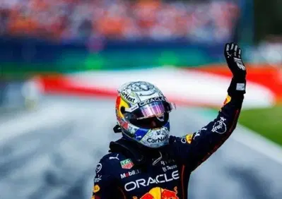 Formula 1, Verstappen: Le Ferrari hanno lottato tra di loro, ed io ho allungato