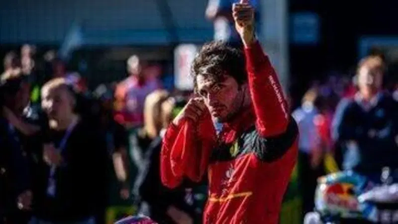 Formula 1, Sainz: "Molto divertente la lotta con Leclerc"